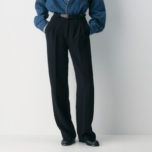 Aritzia Effortless - Crepette